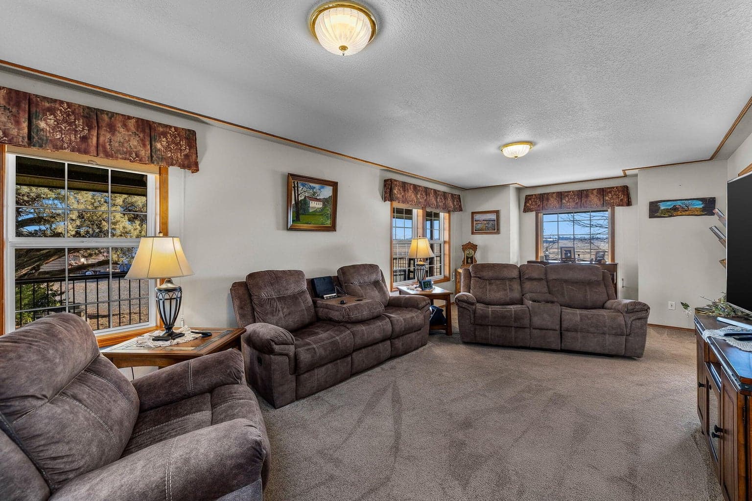 Photo of 6300 NE 5th Street 17 of 58