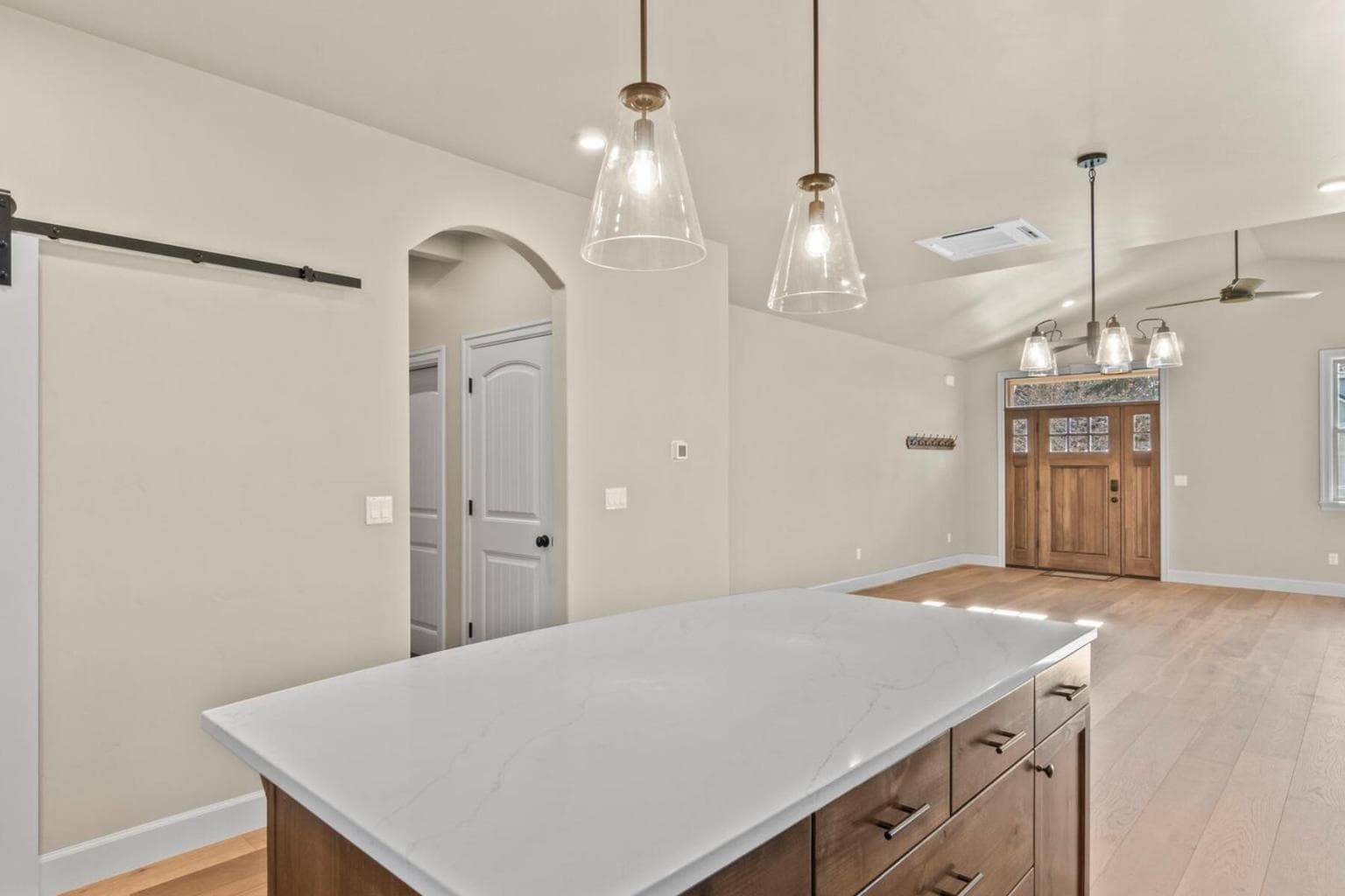 Photo of 20600 Sierra Drive 13 of 31