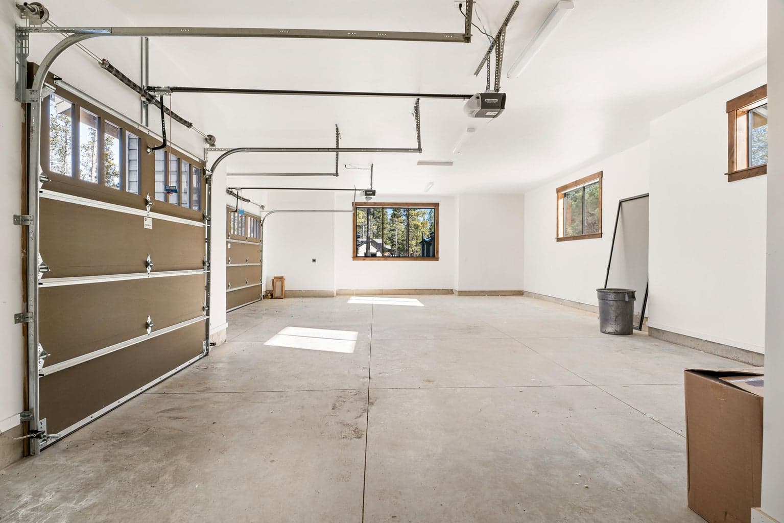 3-car garage