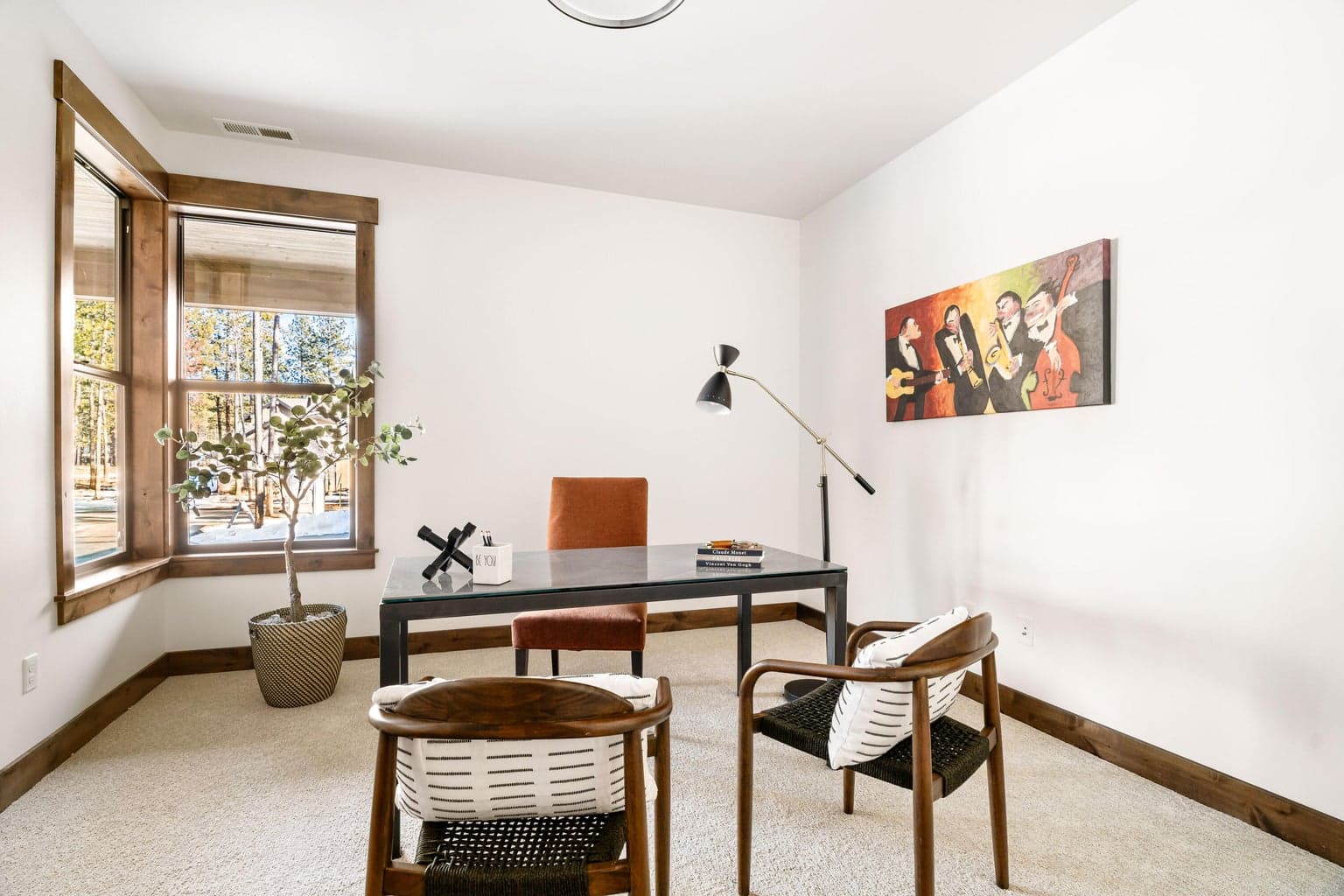 Office/Den/Bedroom