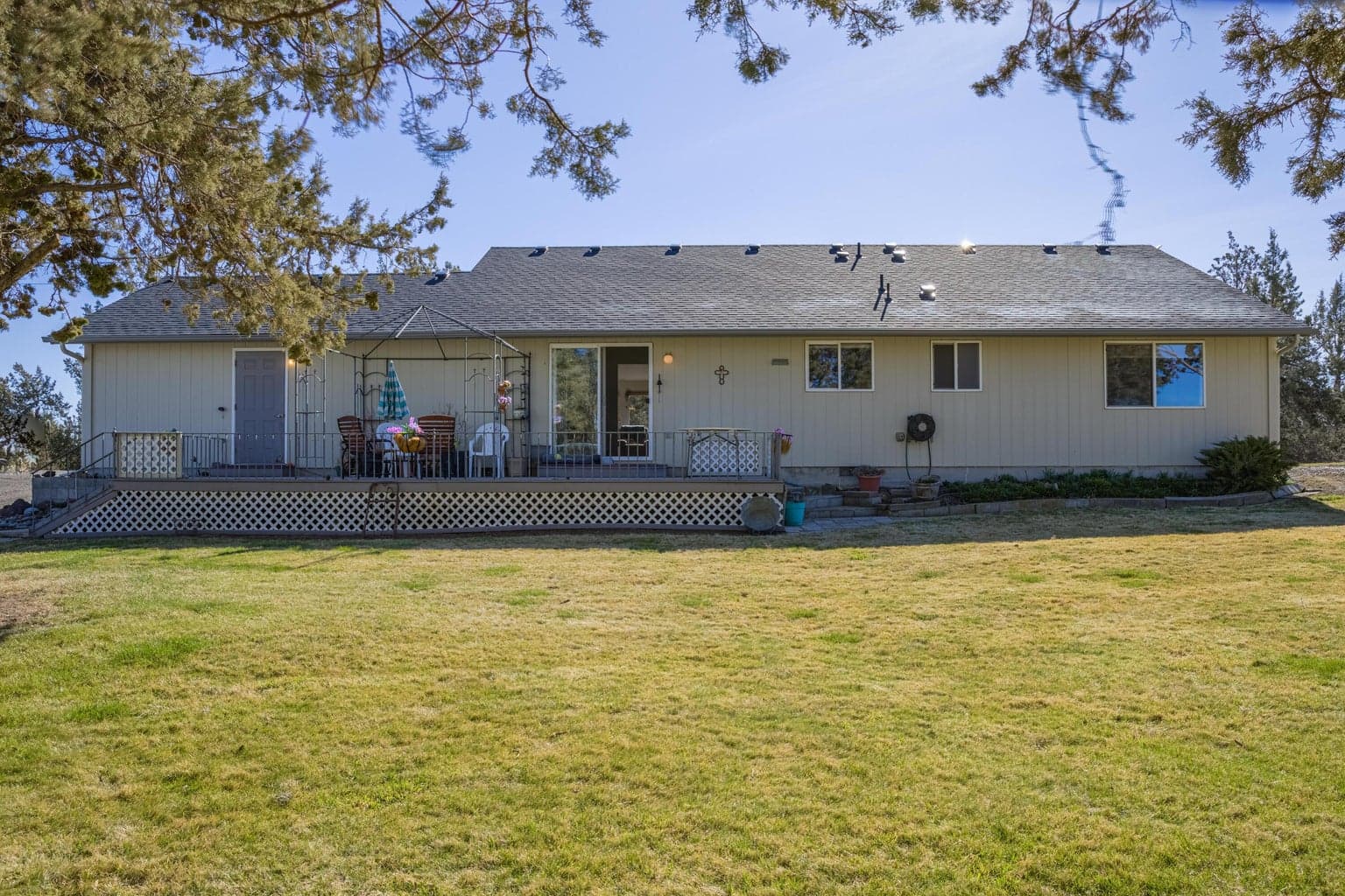 Photo of 5975 NE 41st Street 11 of 87