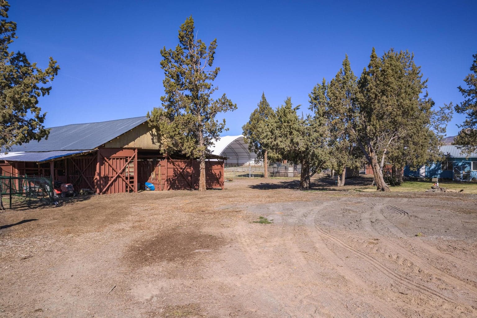 Photo of 5975 NE 41st Street 52 of 87