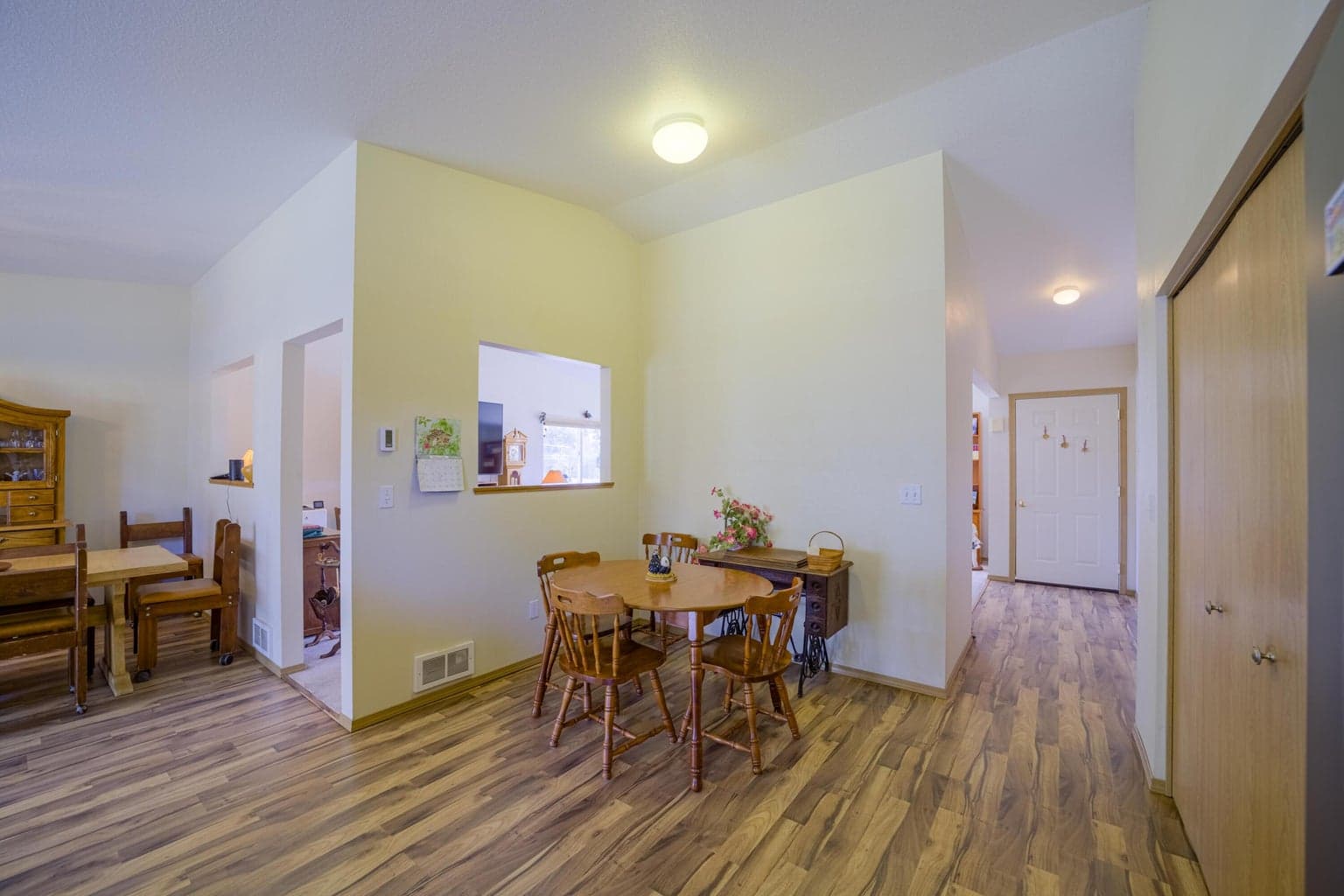 Photo of 5975 NE 41st Street 20 of 87