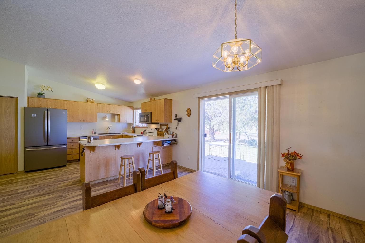 Photo of 5975 NE 41st Street 25 of 87
