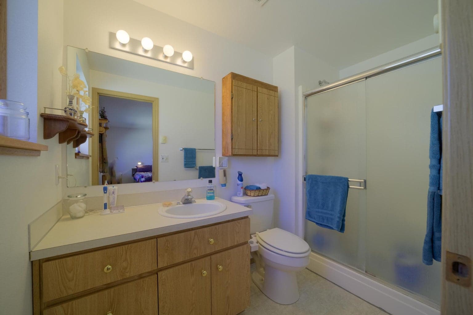 Photo of 5975 NE 41st Street 34 of 87