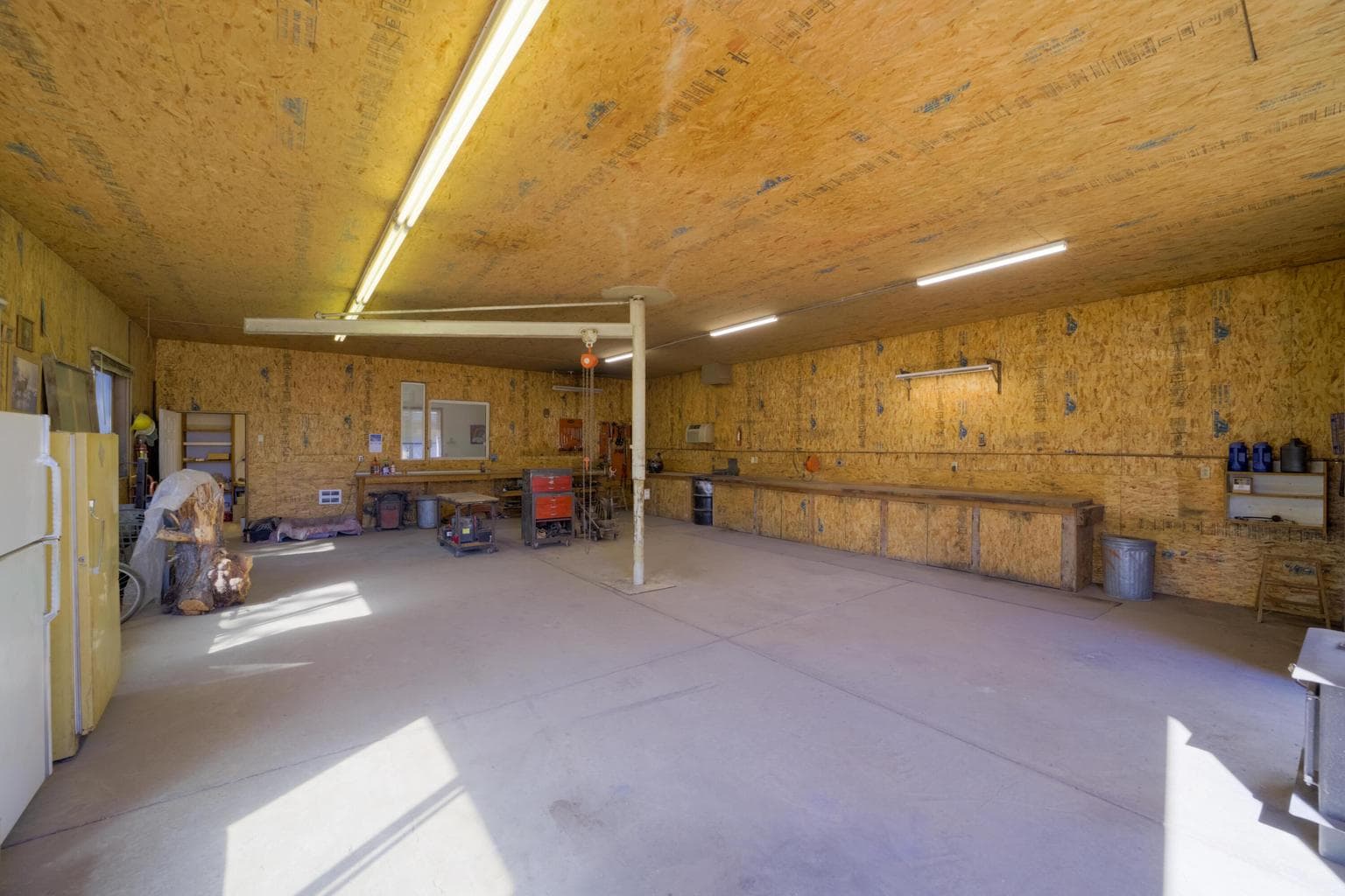 Photo of 5975 NE 41st Street 41 of 87