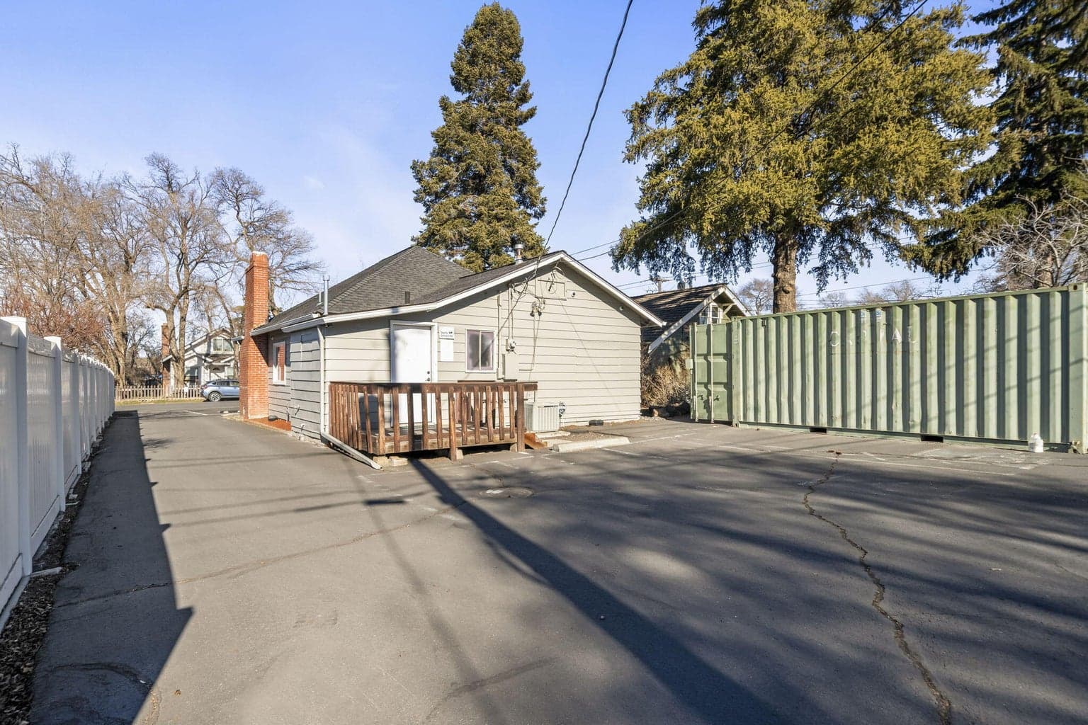 Photo of 265 SE Scott Street 7 of 46
