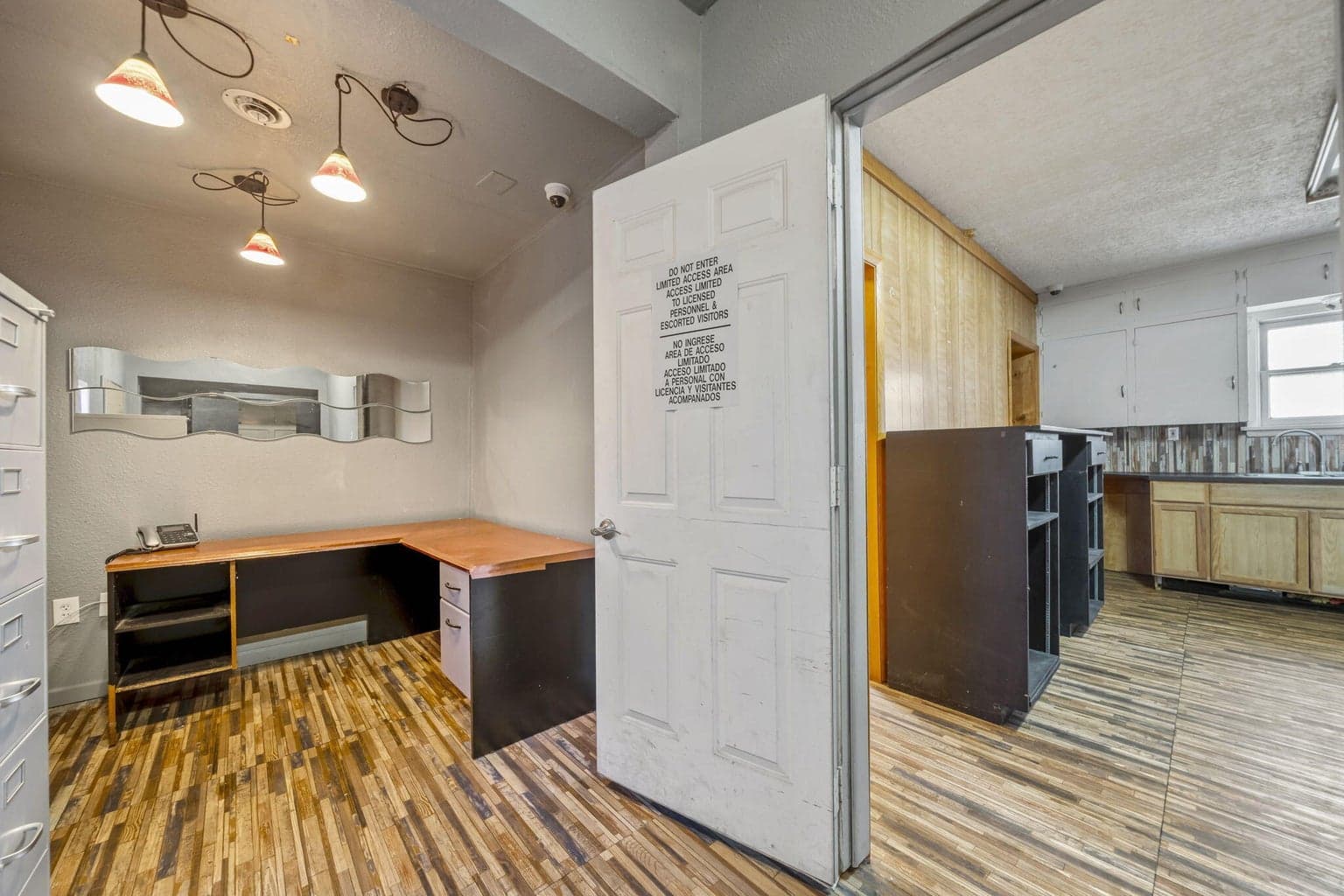 Photo of 265 SE Scott Street 14 of 46