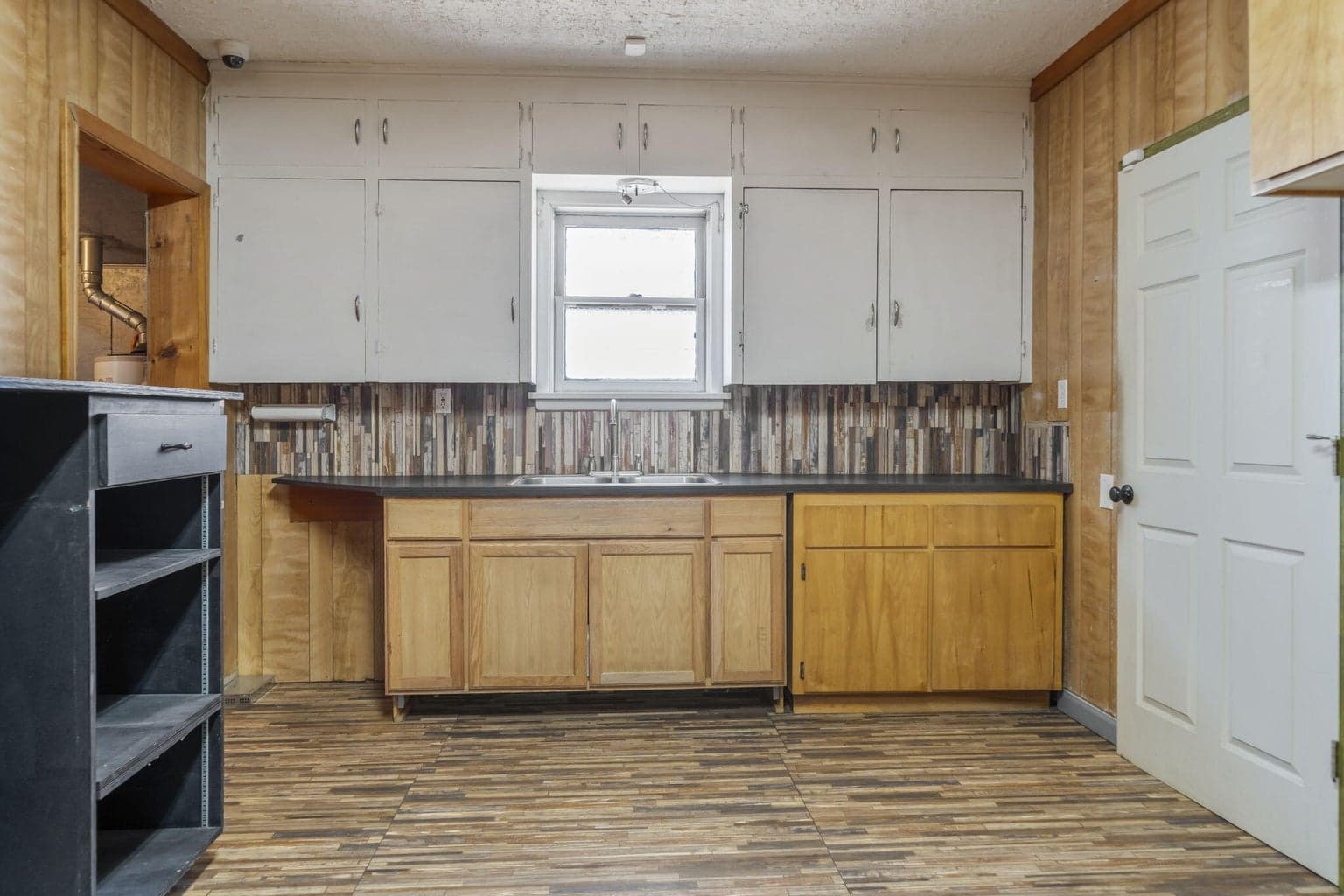 Photo of 265 SE Scott Street 26 of 46