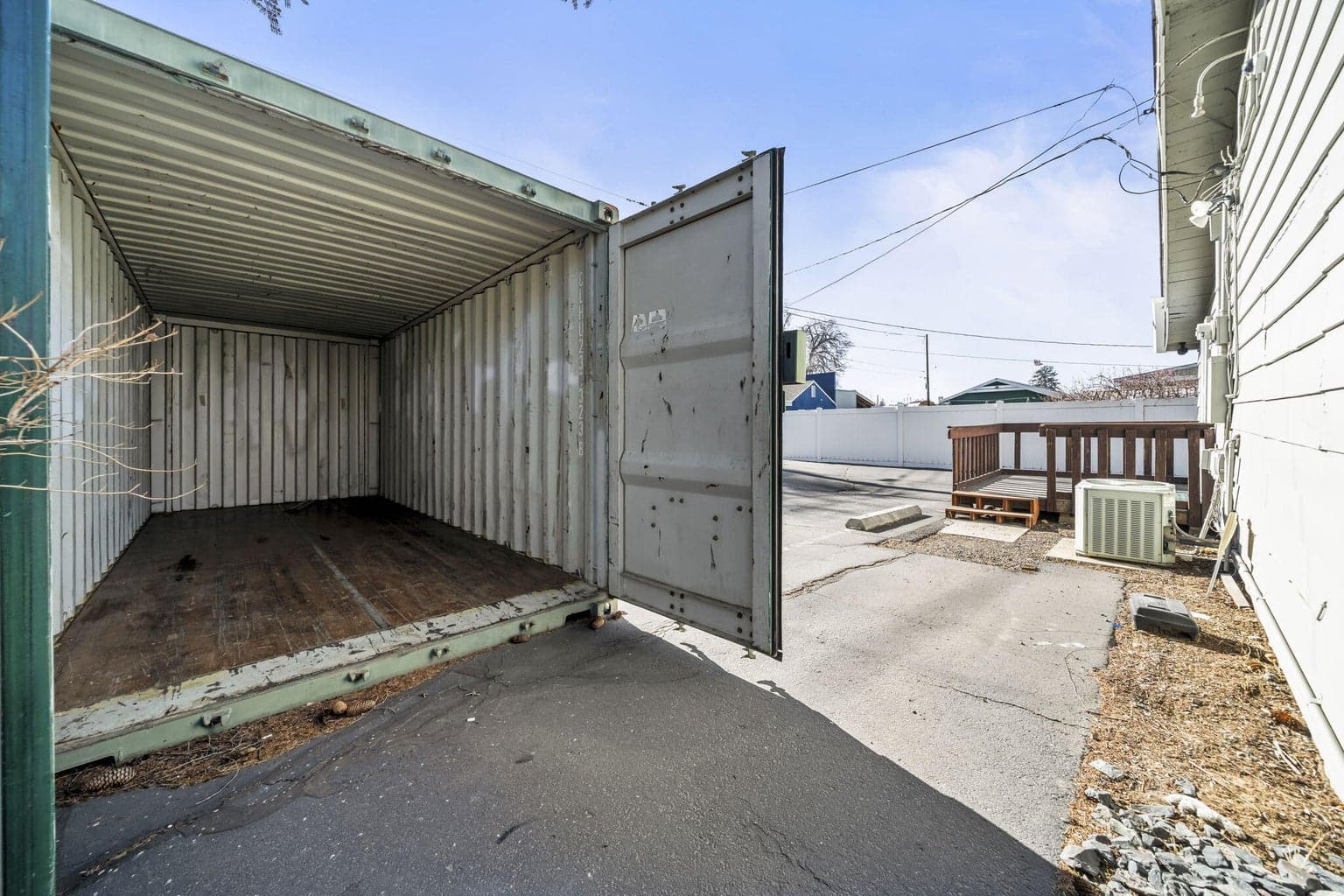 Photo of 265 SE Scott Street 32 of 46