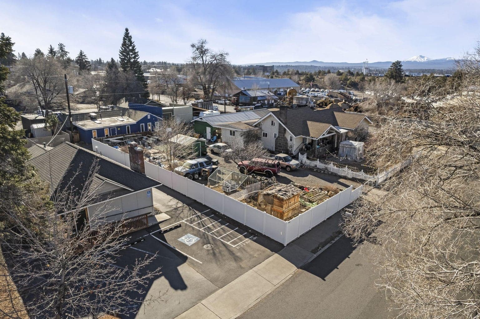 Photo of 265 SE Scott Street 41 of 46