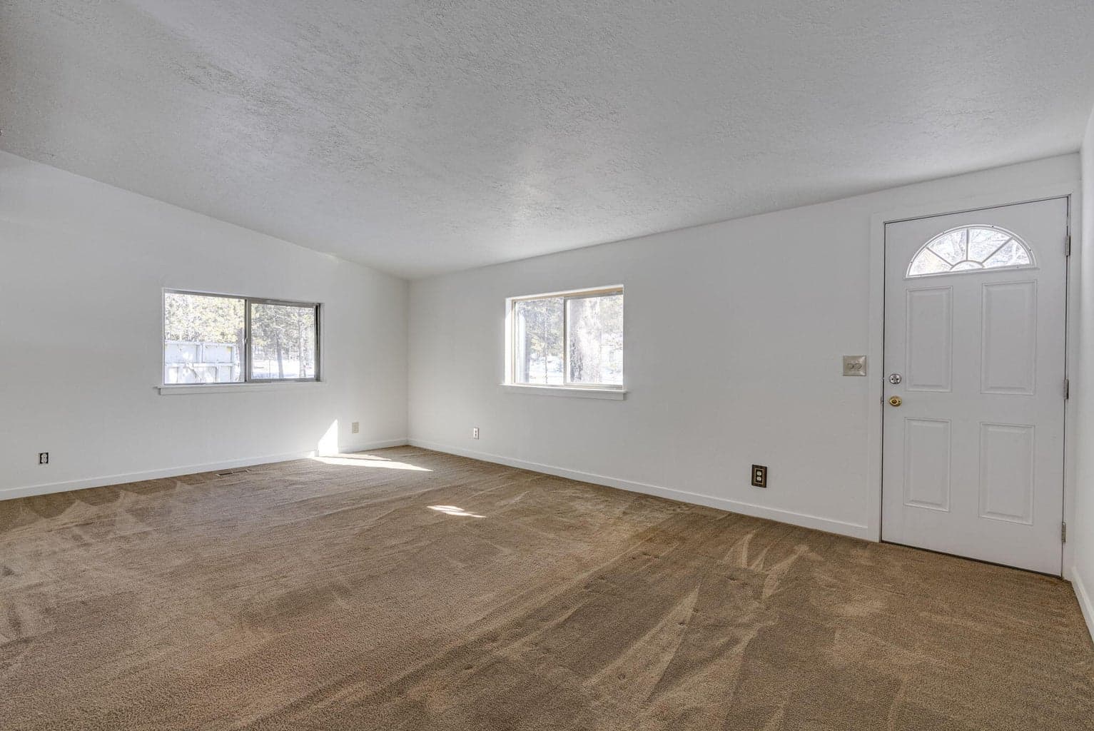 Photo of 16203 Hawks Lair Road 4 of 54