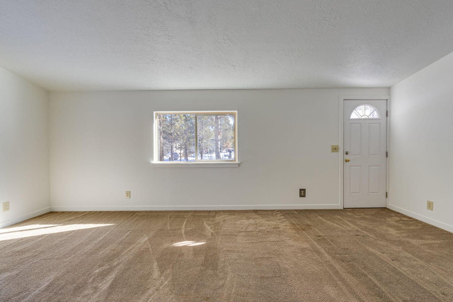 Photo of 16203 Hawks Lair Road 6 of 54