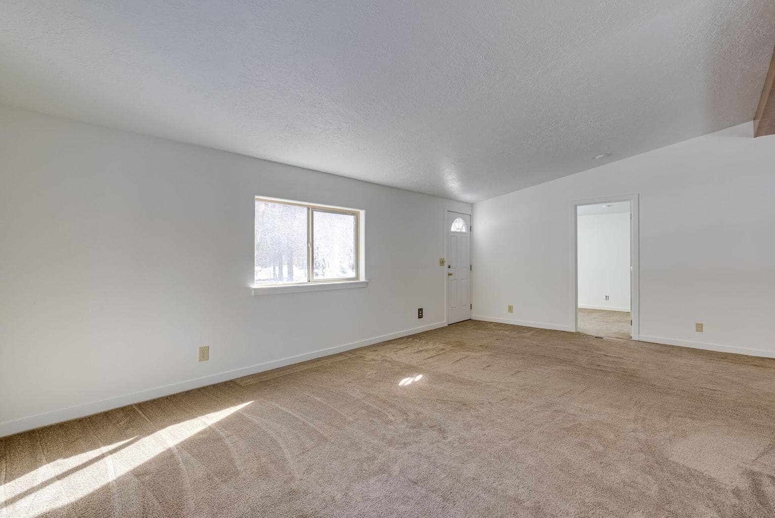 Photo of 16203 Hawks Lair Road 8 of 54