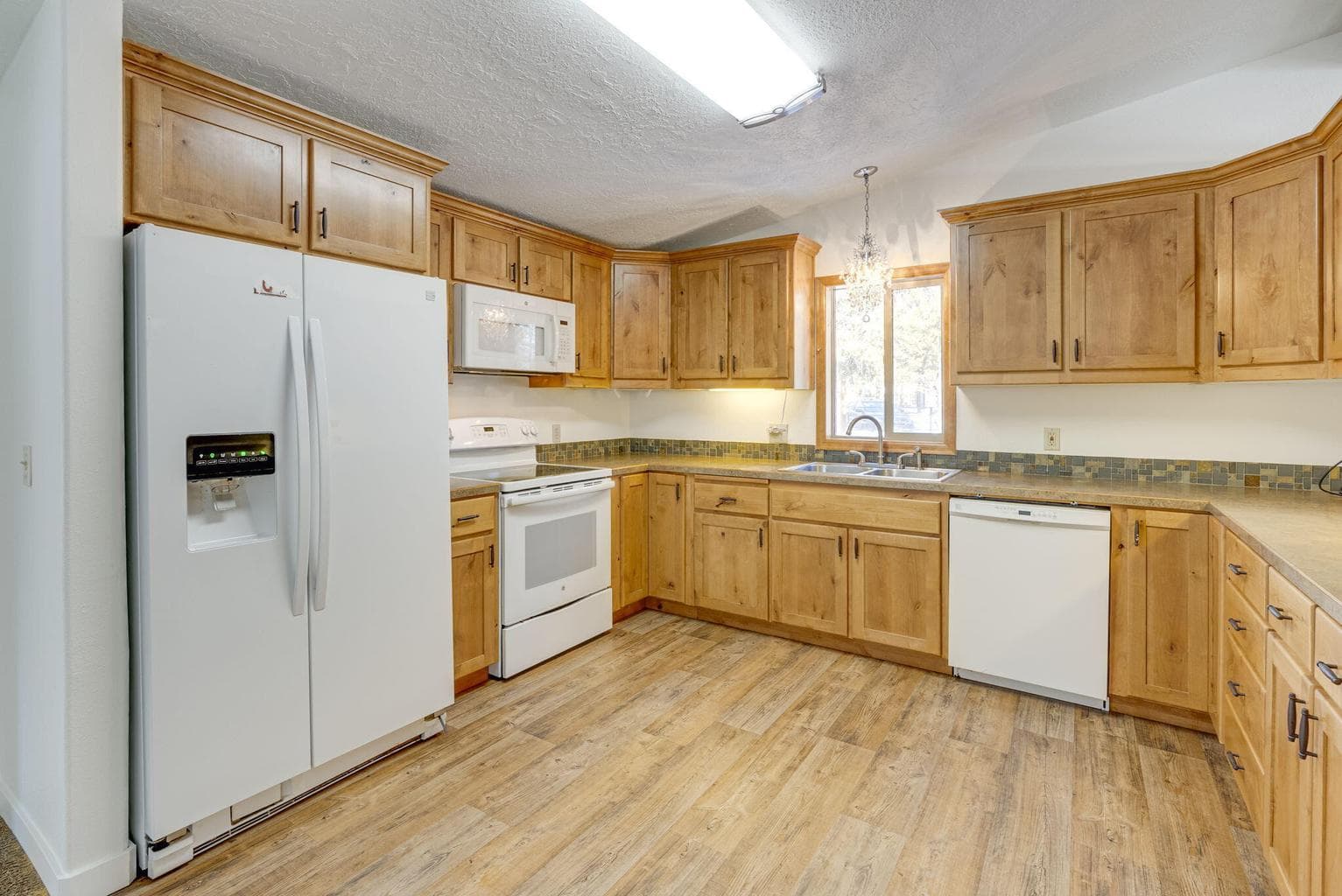 Photo of 16203 Hawks Lair Road 17 of 54