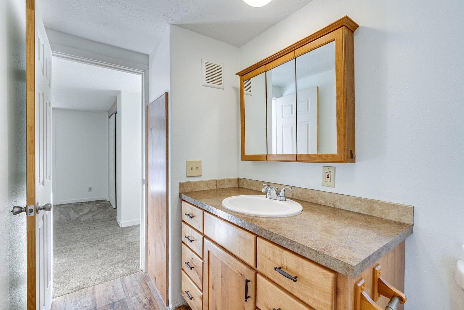 Photo of 16203 Hawks Lair Road 36 of 54