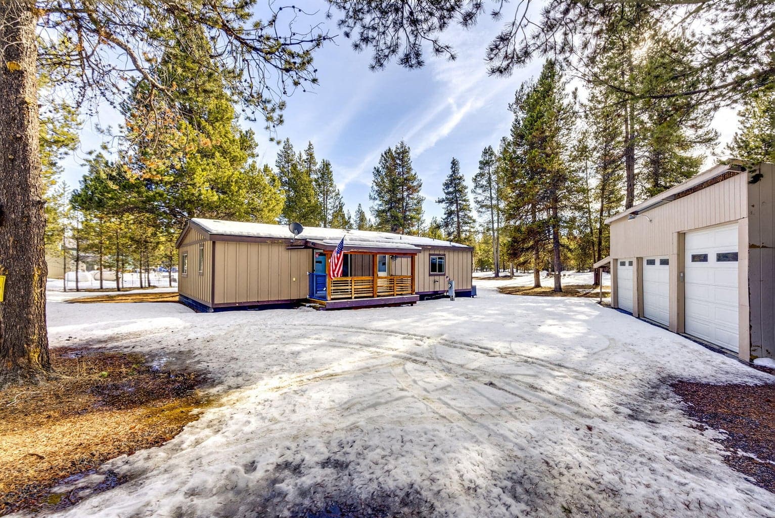 Photo of 16203 Hawks Lair Road 1 of 54