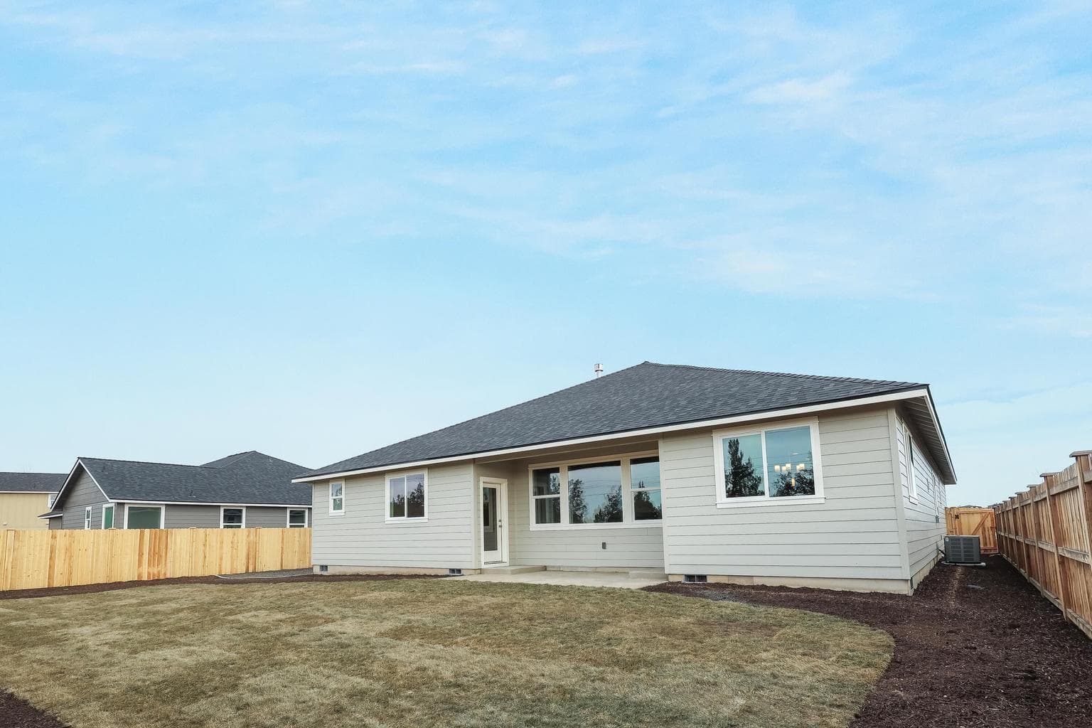 Photo of 3553 SW 50th Street 21 of 27
