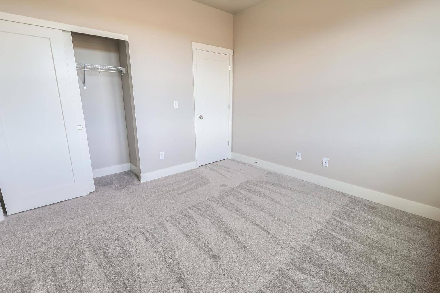 Photo of 3553 SW 50th Street 17 of 27