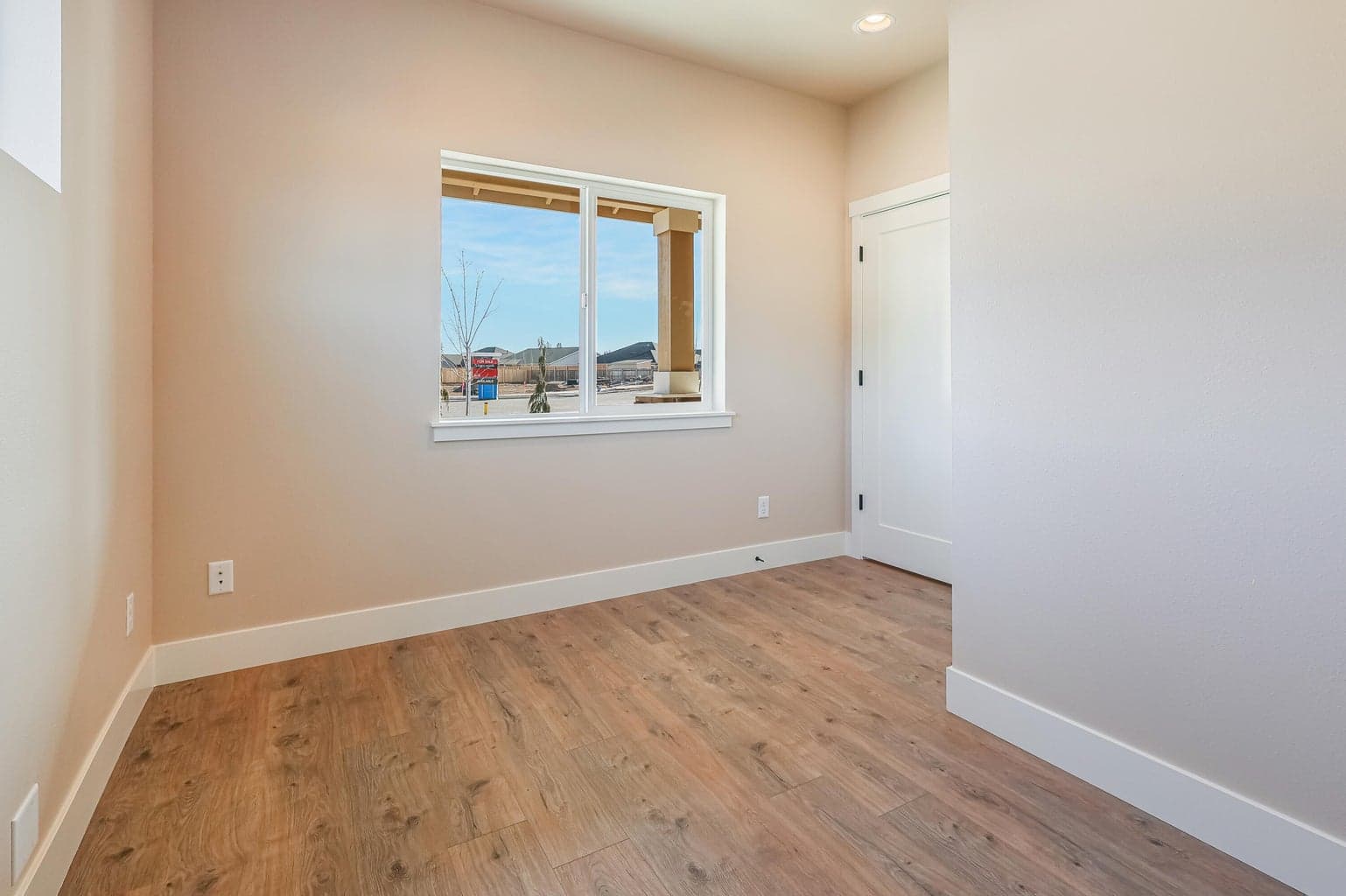 Photo of 4999 SW Yew Place 15 of 29