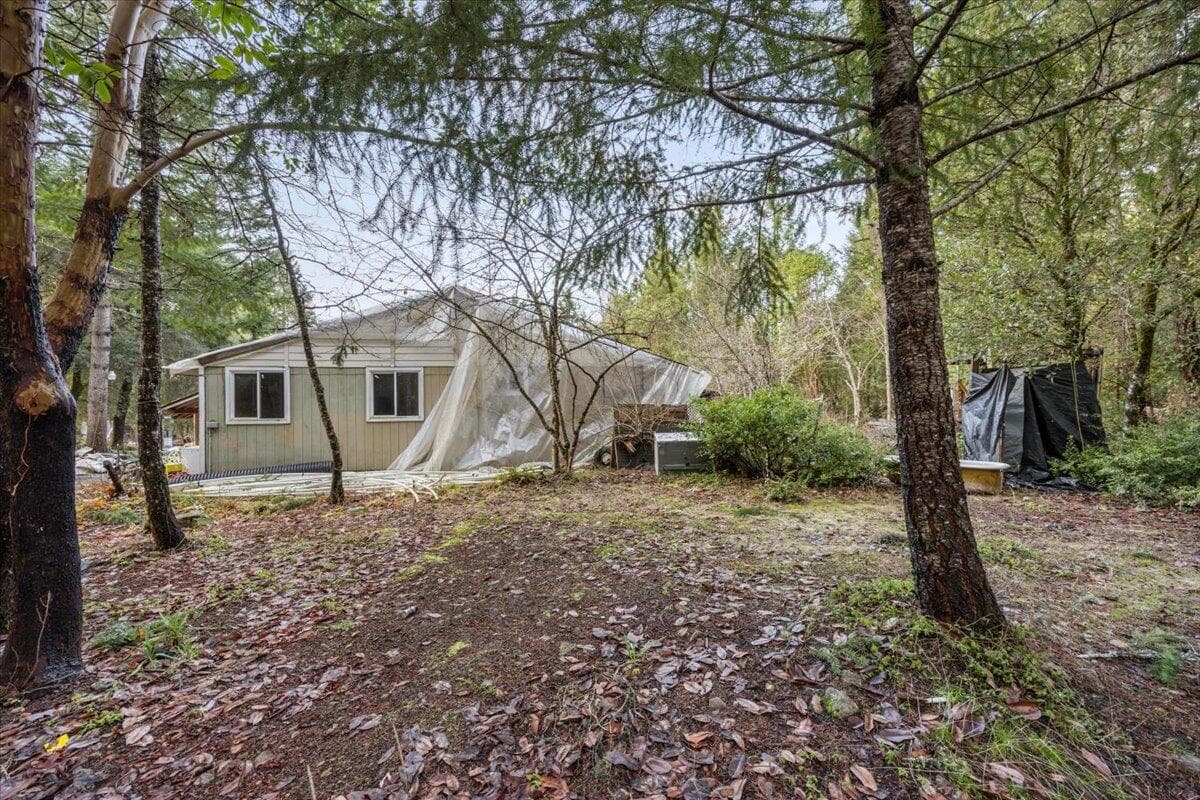 Photo of 571 Briar 4 of 17