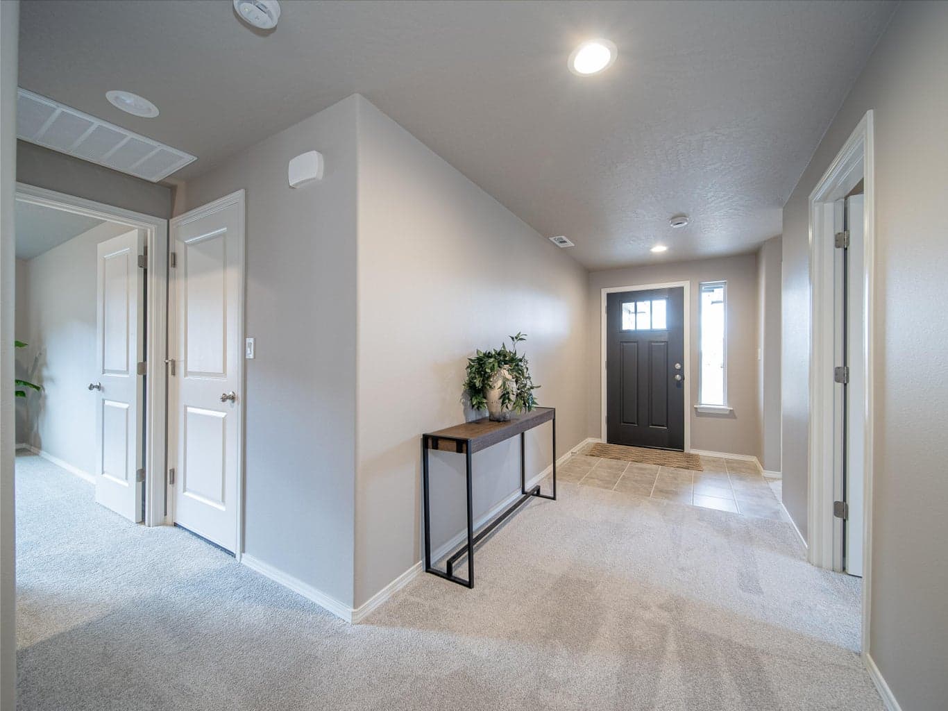 Photo of 688 NW Xavier Avenue 7 of 15