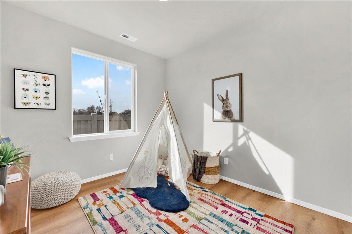 Photo of 3566 NW 8th Street 9 of 14