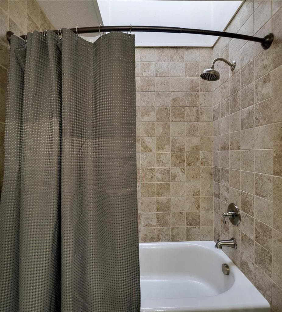 Photo of 6518 Northwest Way 27 of 43