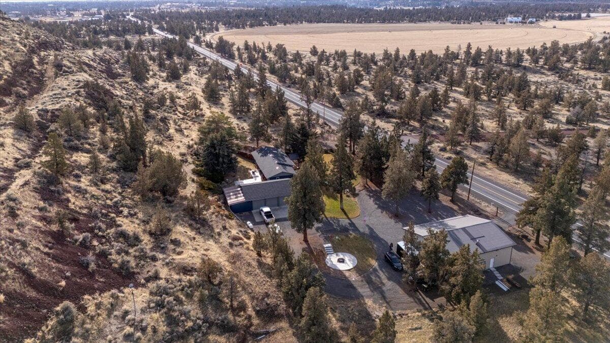 Photo of 6518 Northwest Way 9 of 43