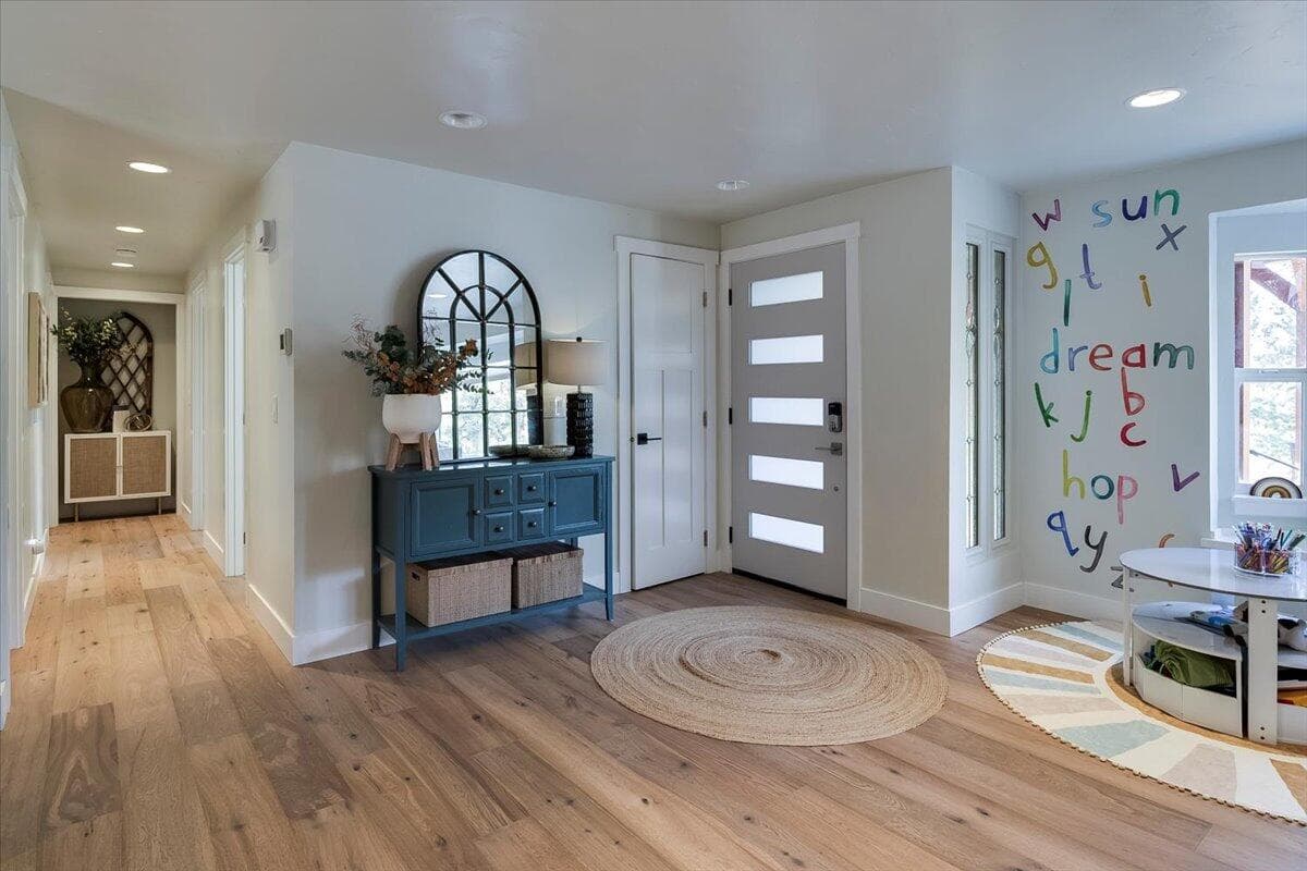 Photo of 6518 Northwest Way 14 of 43
