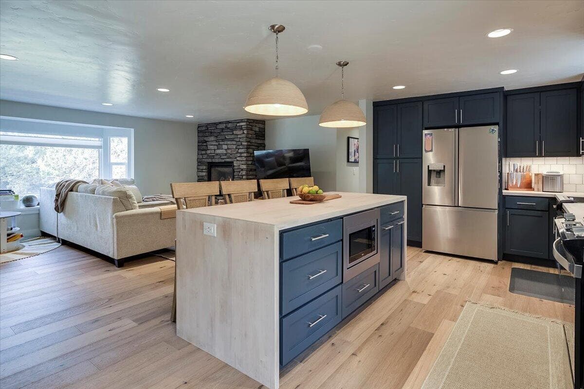 Photo of 6518 Northwest Way 19 of 43