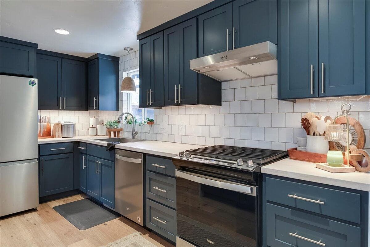 Photo of 6518 Northwest Way 21 of 43