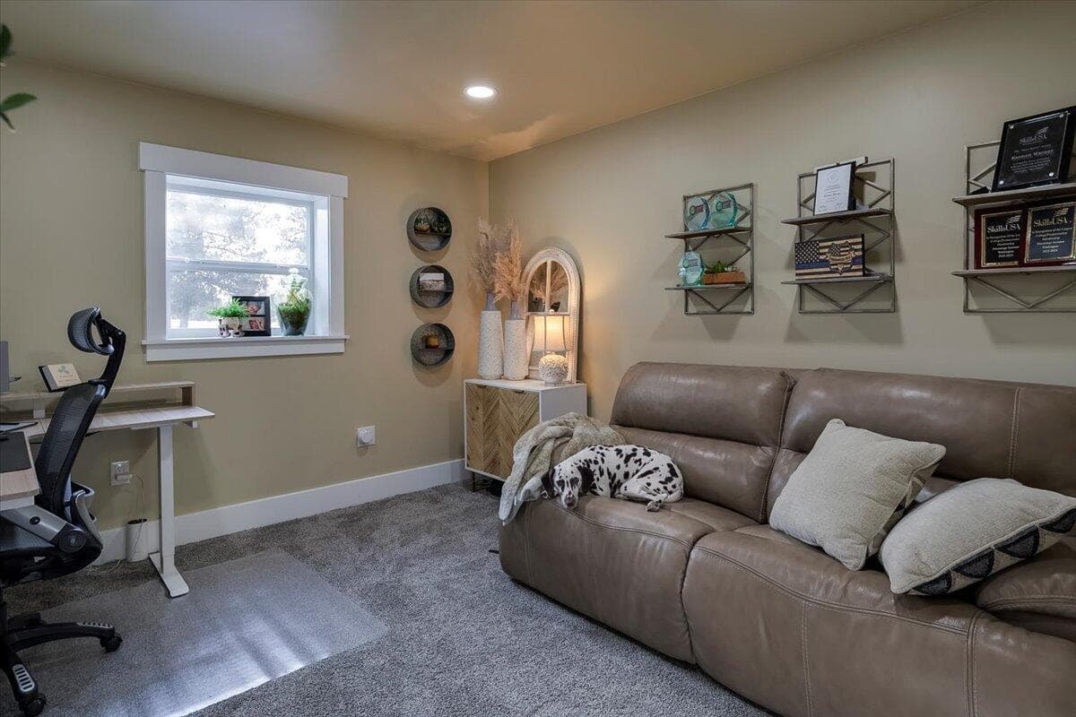 Photo of 6518 Northwest Way 36 of 43