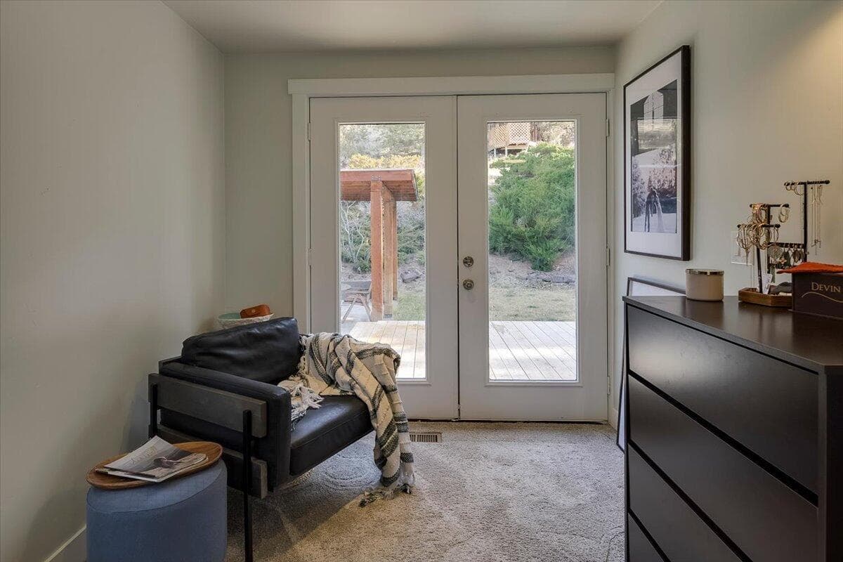 Photo of 6518 Northwest Way 30 of 43