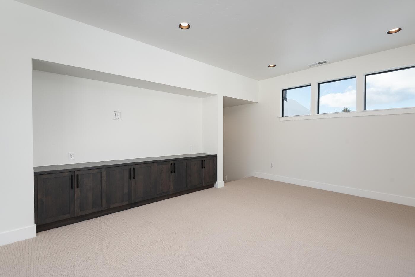 Photo of 2963 NW Polarstar Avenue 31 of 52