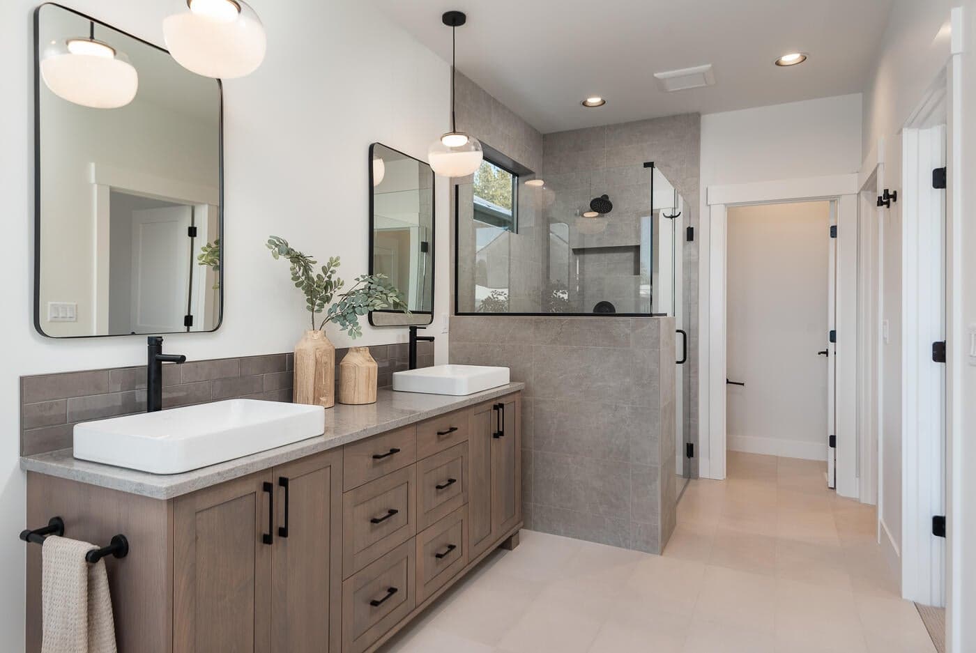 Photo of 2963 NW Polarstar Avenue 25 of 52