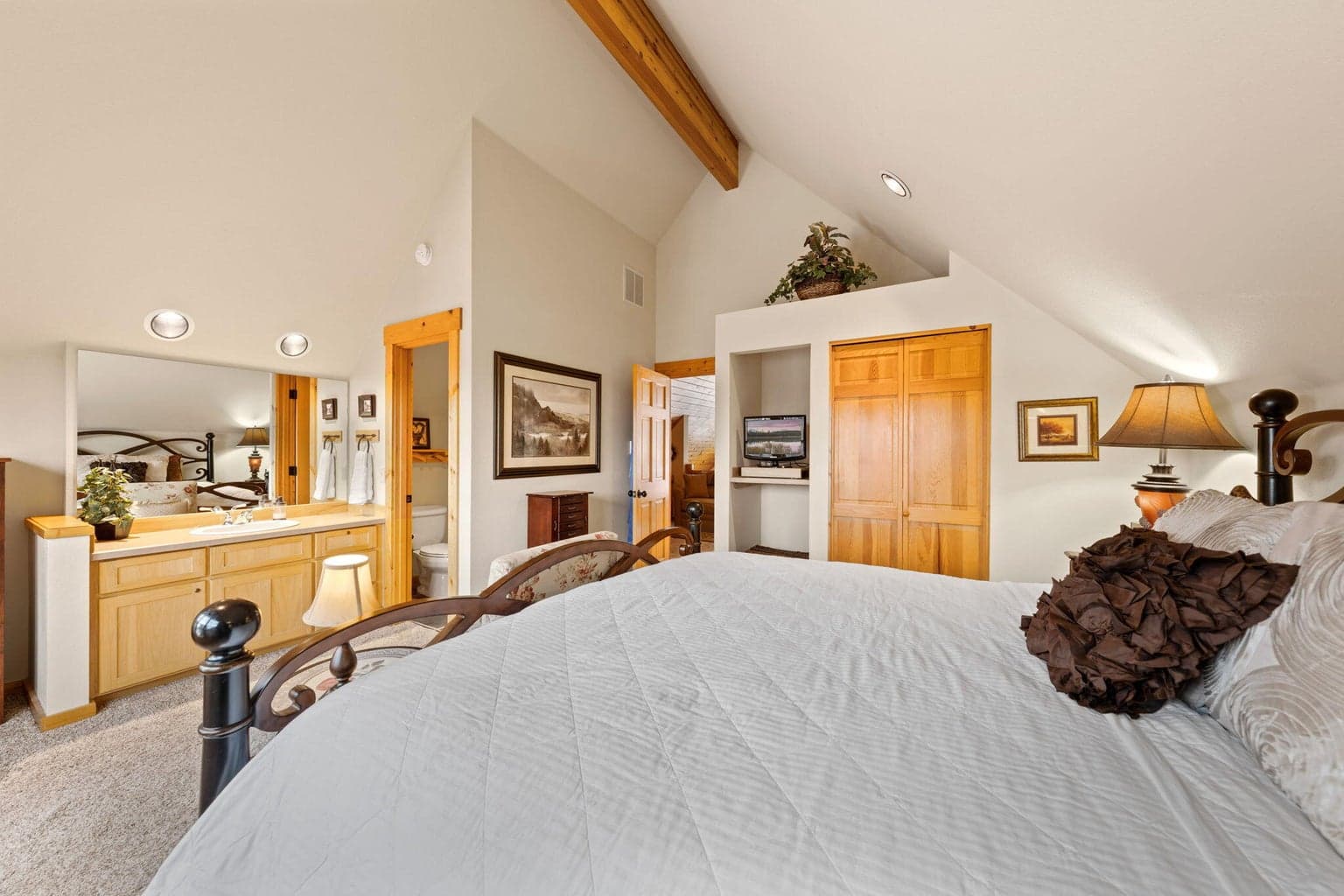 Photo of 8665 Red Wing Lane 32 of 46
