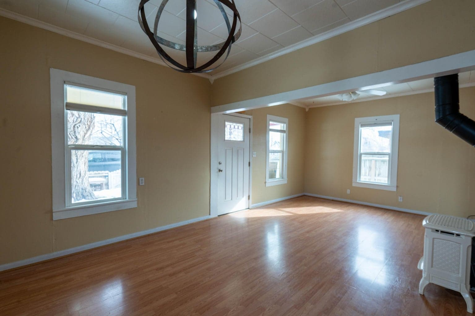 Photo of 725 Beaver 4 of 40