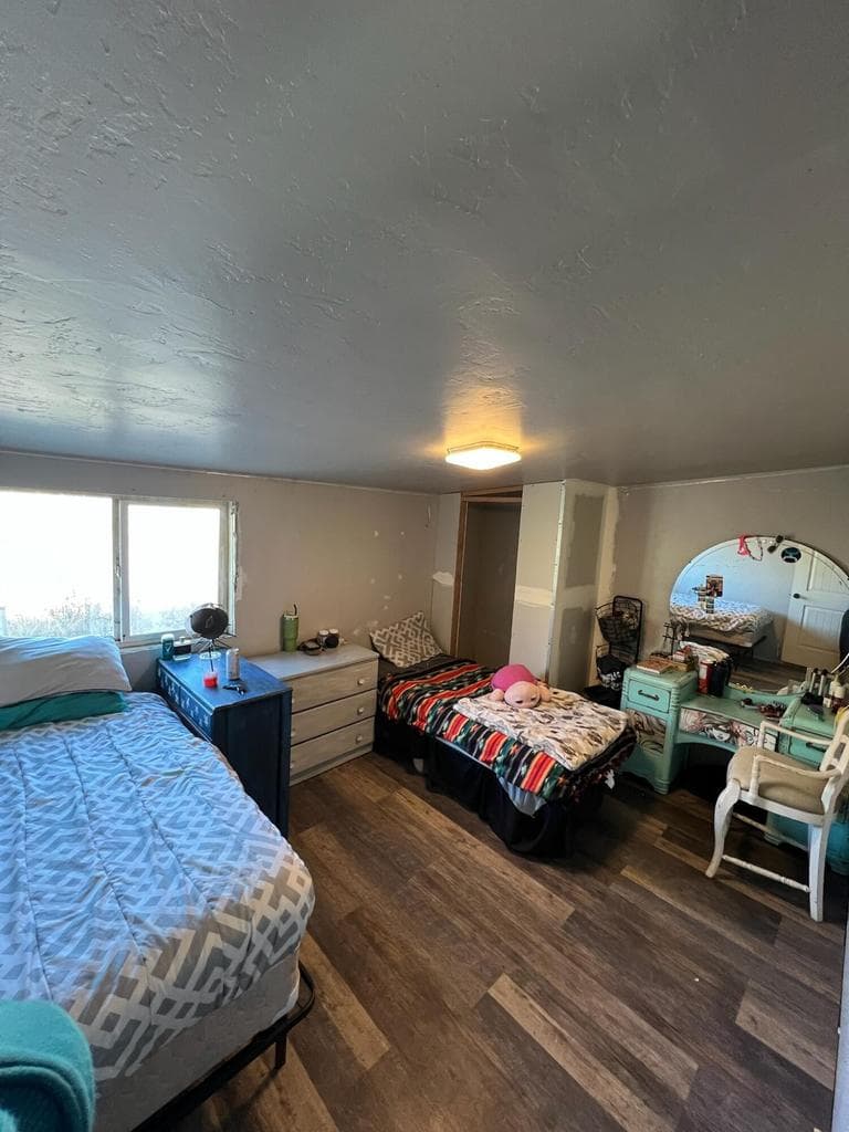 Photo of 696 NE Barnes Road 14 of 23