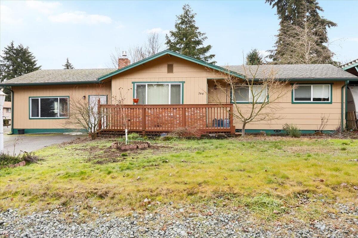 744 Craig, Myrtle Creek, 97457