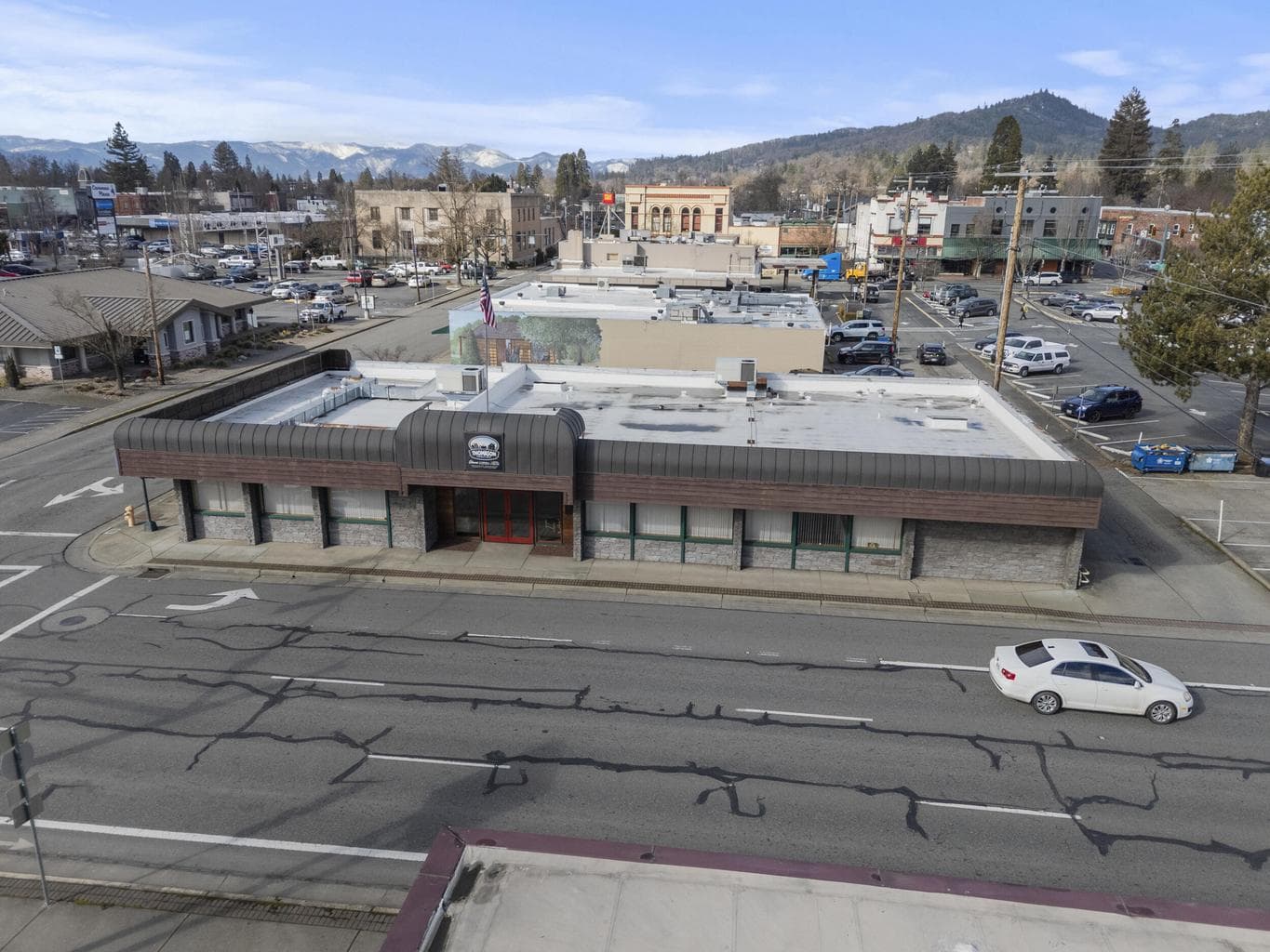 Photo of 206 7th 2 of 38