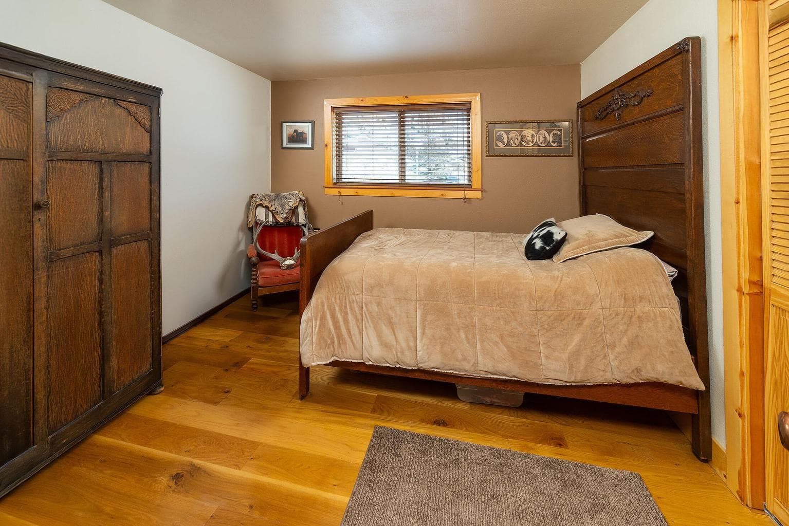 Photo of 12750 SE Carey Lane 22 of 66