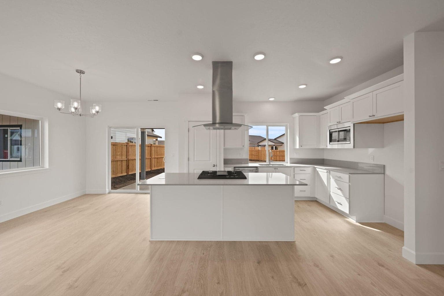 Photo of 1100 NW Walnut Avenue 15 of 38