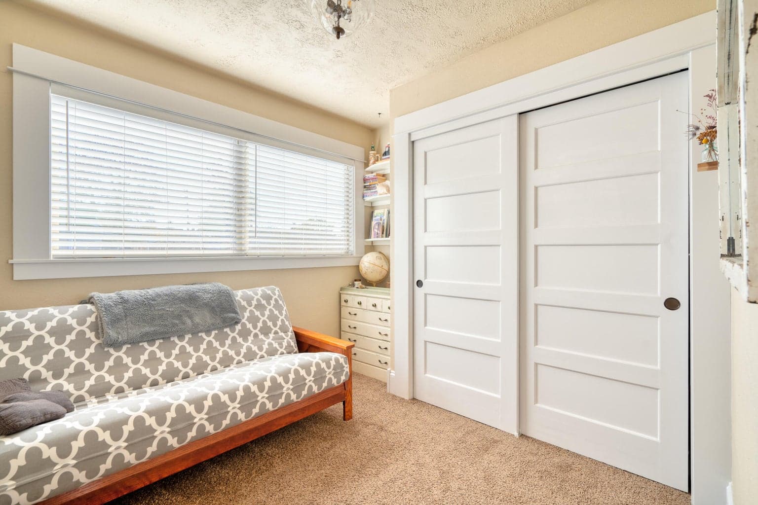 Photo of 255 SW 9th Street 34 of 55