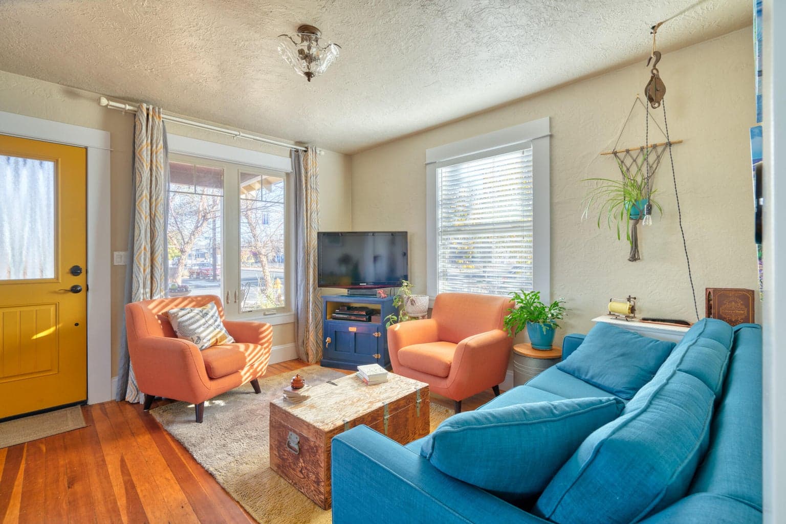 Photo of 255 SW 9th Street 18 of 55