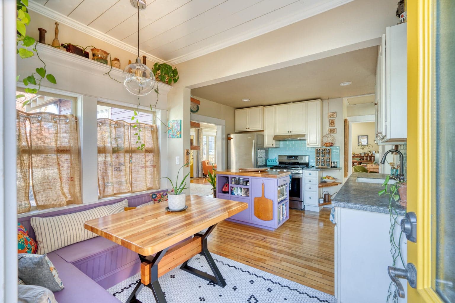 Photo of 255 SW 9th Street 8 of 55