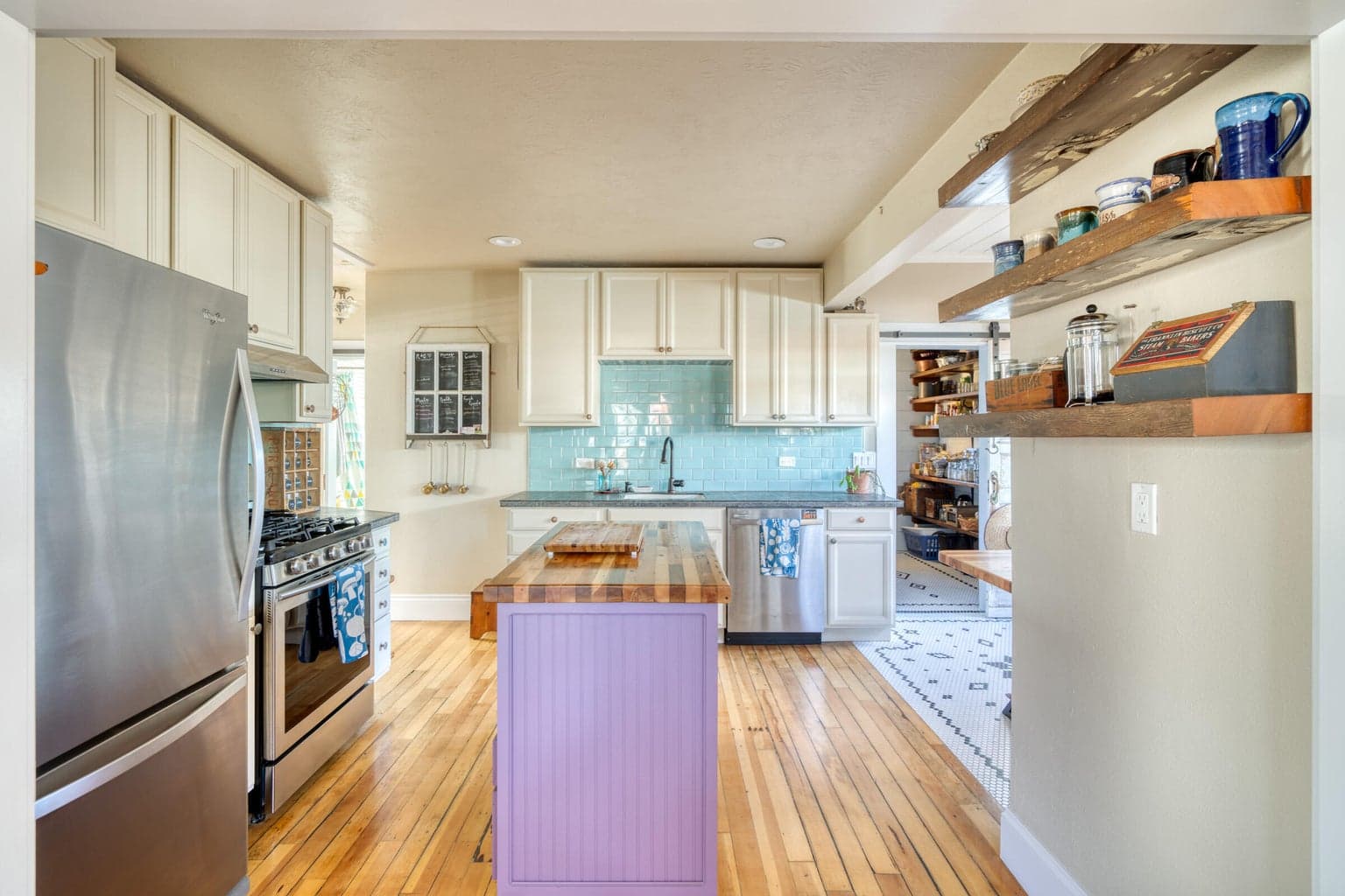 Photo of 255 SW 9th Street 7 of 55