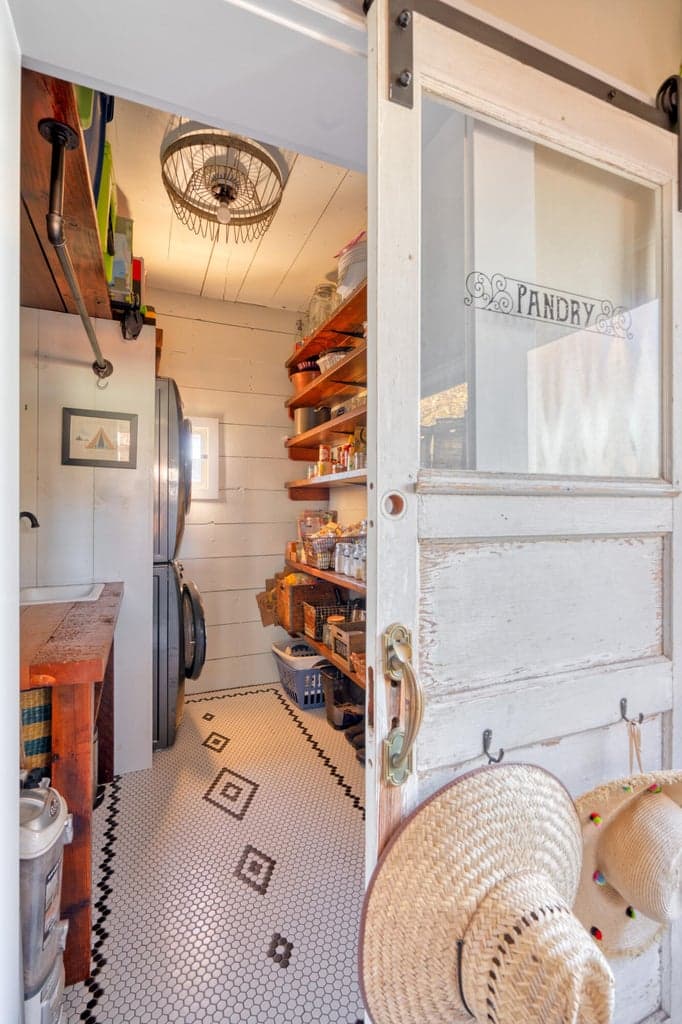 Photo of 255 SW 9th Street 35 of 55