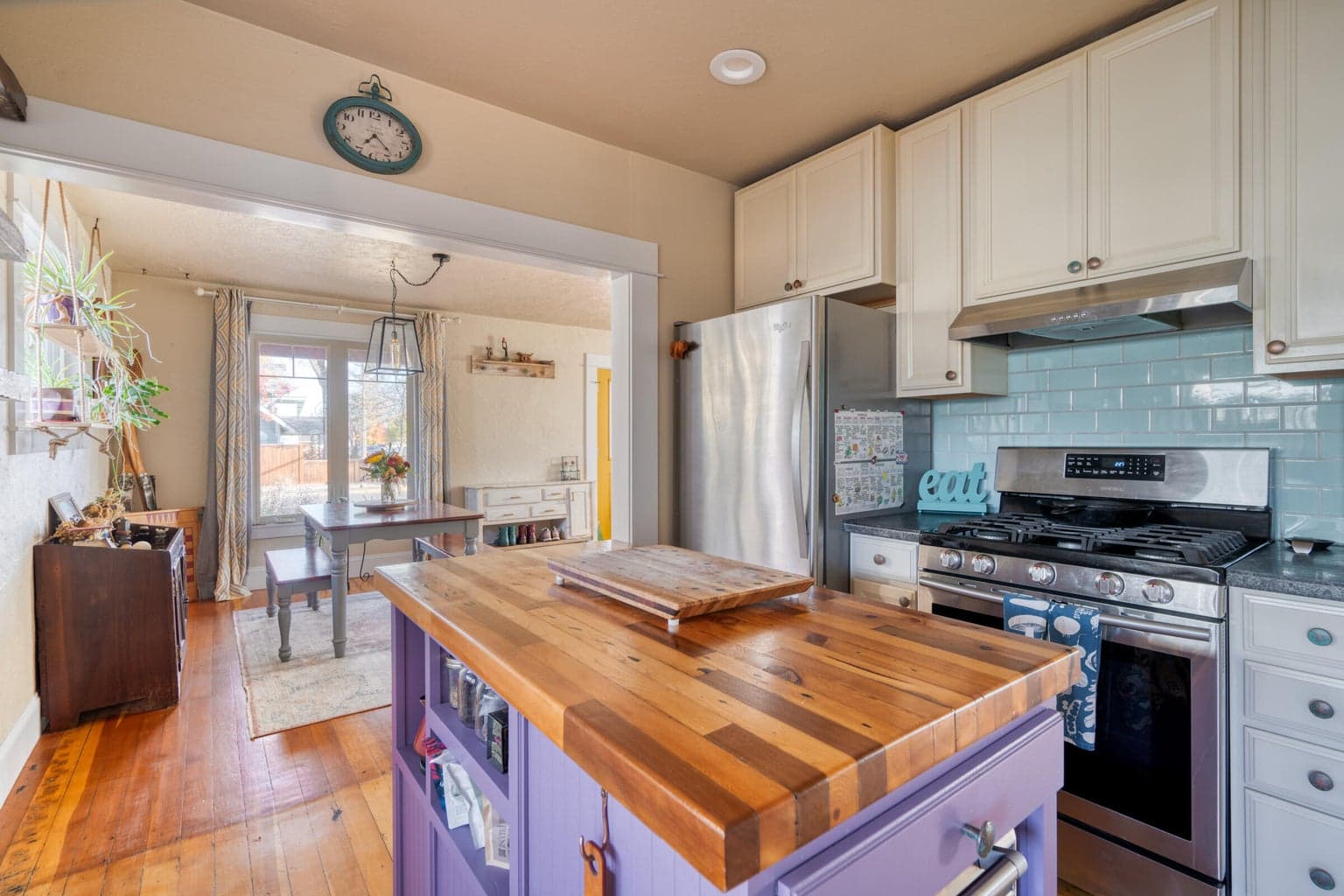 Photo of 255 SW 9th Street 12 of 55