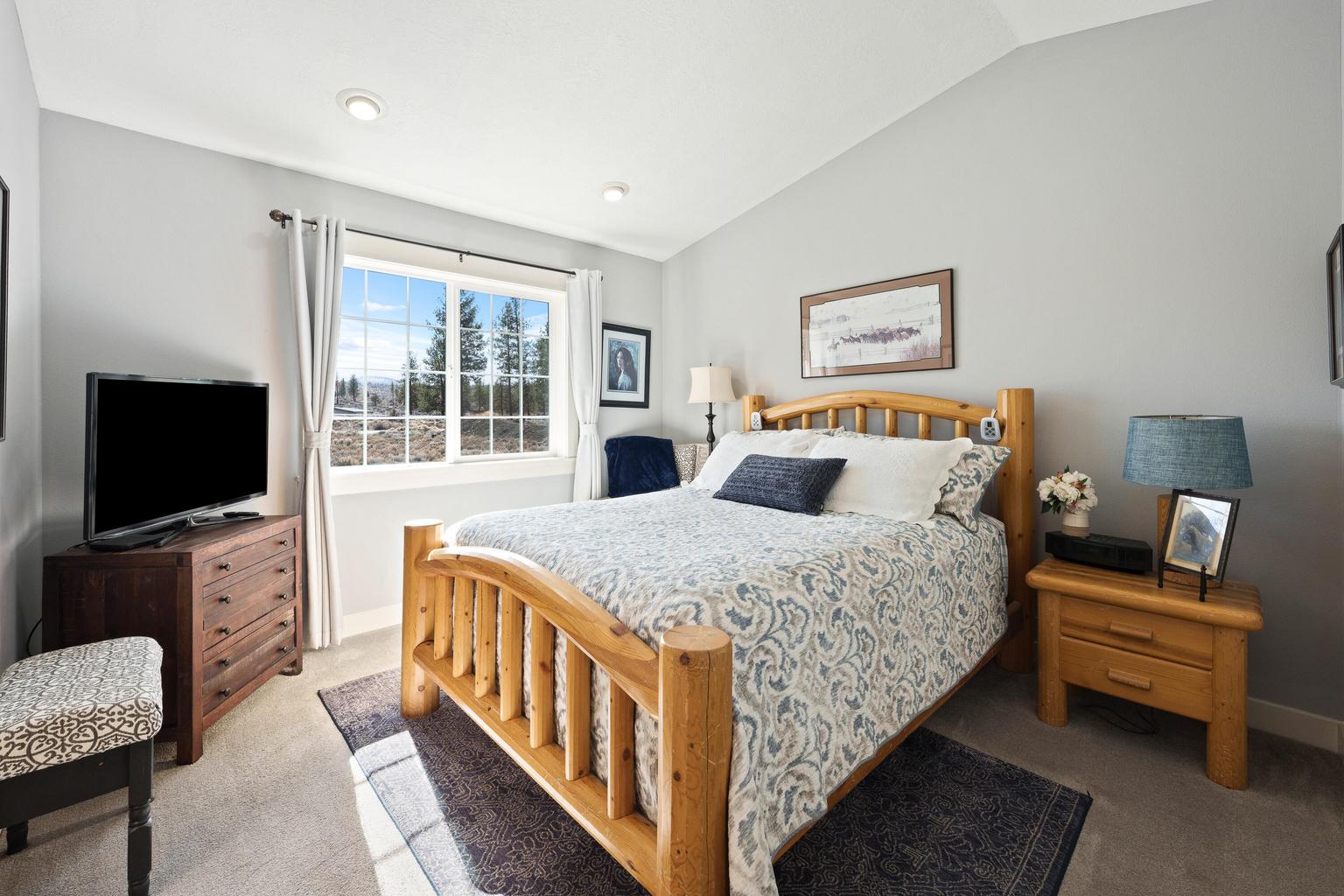 Photo of 59963 Edmonton Drive 31 of 52
